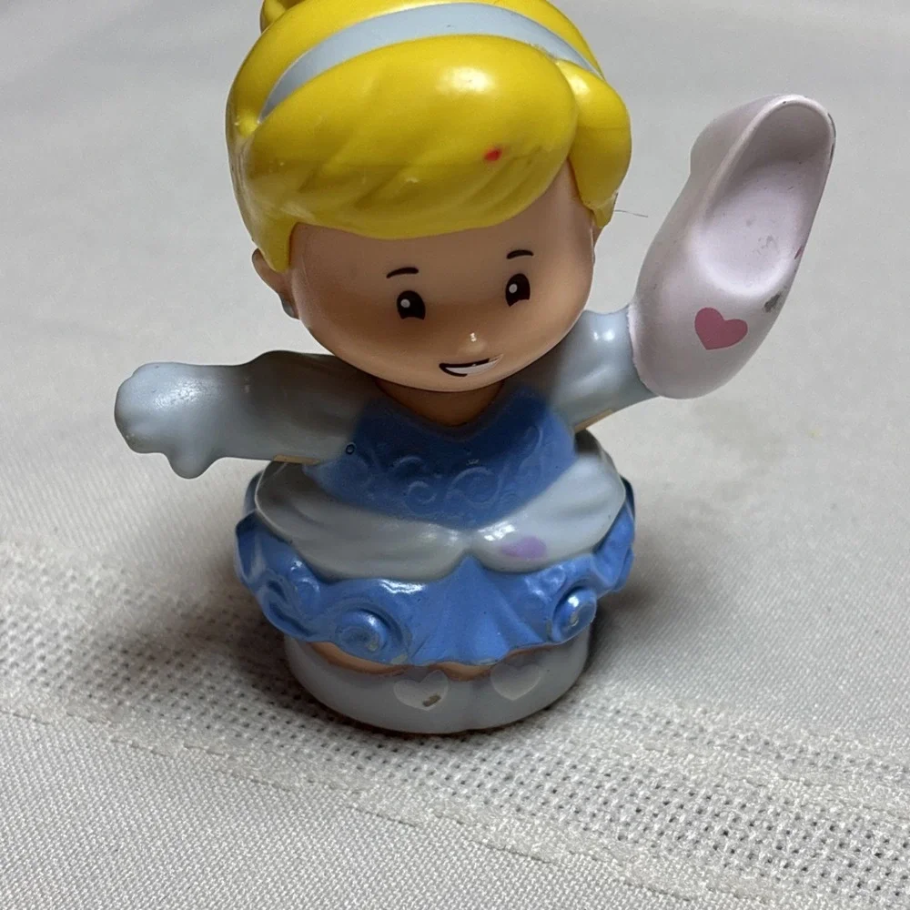 Fisher Price Little People Disney Princess Cinderella Holding Shoe Slipper